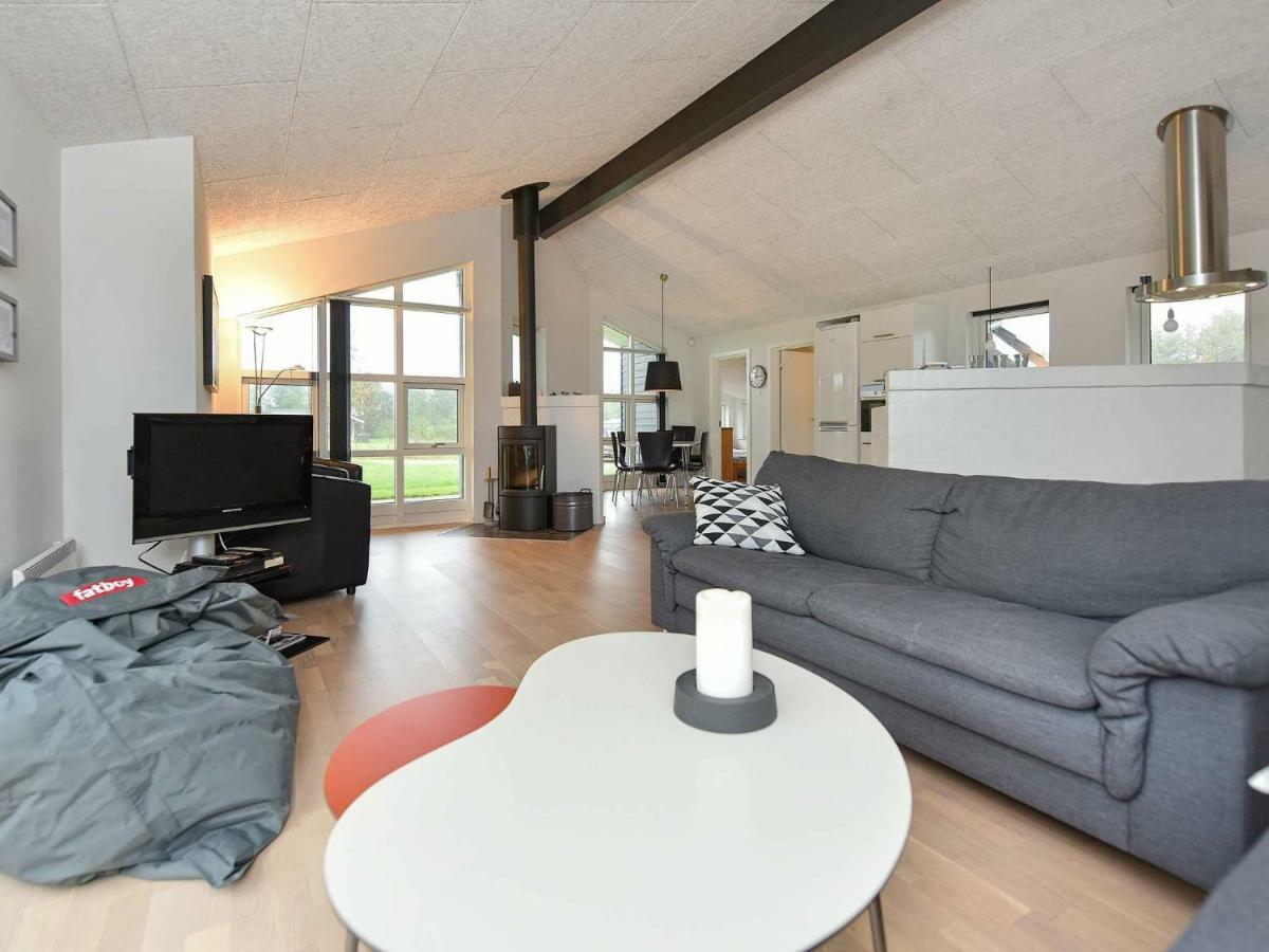 Luxurious Holiday Home In Hovborg With A Scenic View 外观 照片